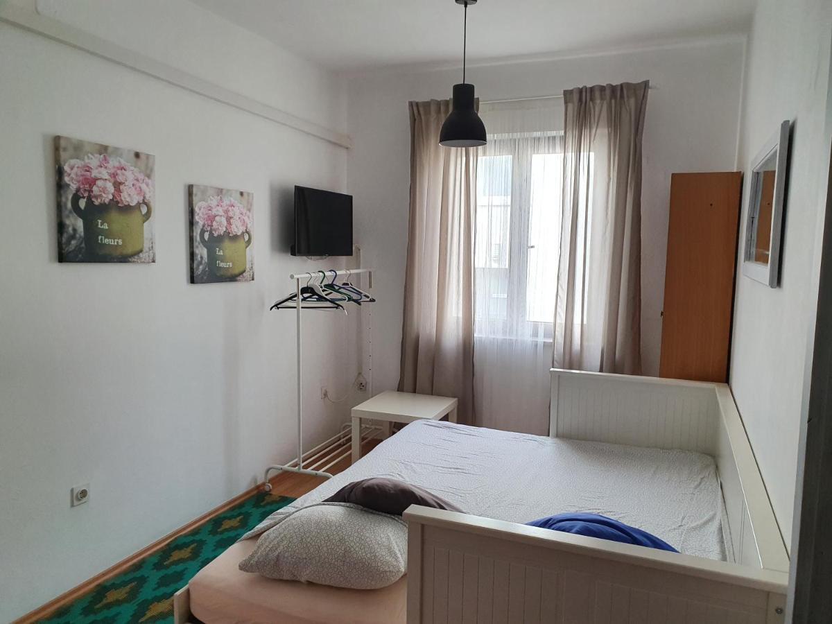 Aenona Sunny Apartment Vrsi Exterior photo