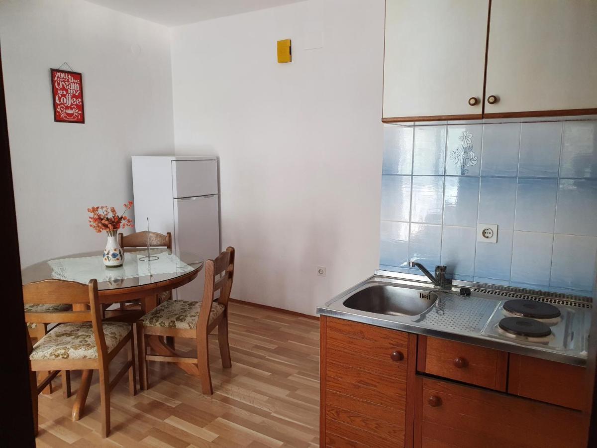 Aenona Sunny Apartment Vrsi Exterior photo